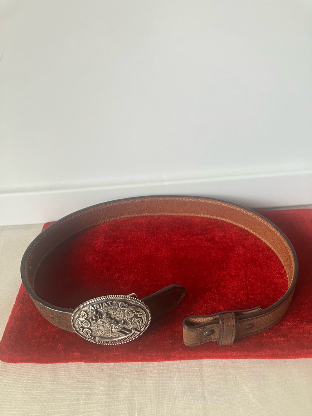 Ariat Youth Boys Rodeo Champion Leather Belt Brown Bull Rider Buckle Sz 22 NEW.